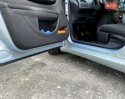 Серый Ситроен С4, объемом двигателя 1.36 л и пробегом 223 тыс. км за 3500 $, фото 5 на Automoto.ua