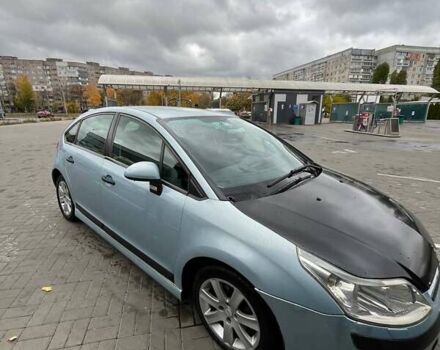 Серый Ситроен С4, объемом двигателя 1.6 л и пробегом 288 тыс. км за 3500 $, фото 1 на Automoto.ua