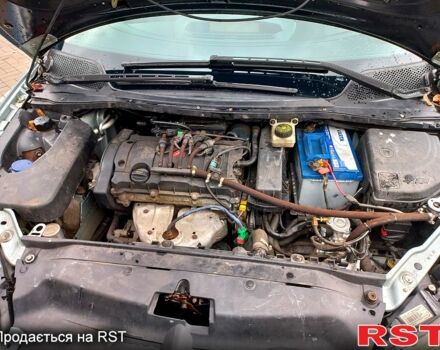 Серый Ситроен С4, объемом двигателя 1.6 л и пробегом 288 тыс. км за 3500 $, фото 6 на Automoto.ua