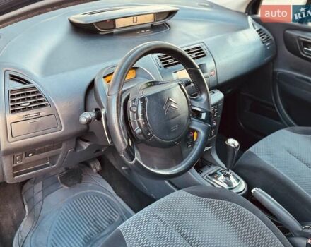 Серый Ситроен С4, объемом двигателя 1.56 л и пробегом 210 тыс. км за 4600 $, фото 14 на Automoto.ua