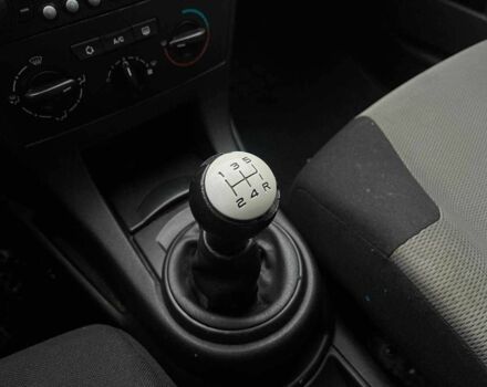 Серый Ситроен С4, объемом двигателя 1.4 л и пробегом 239 тыс. км за 4390 $, фото 23 на Automoto.ua