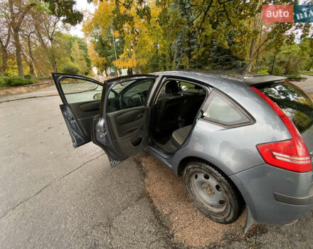 Серый Ситроен С4, объемом двигателя 1.59 л и пробегом 212 тыс. км за 3400 $, фото 11 на Automoto.ua