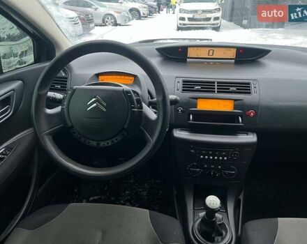 Серый Ситроен С4, объемом двигателя 1.36 л и пробегом 239 тыс. км за 4390 $, фото 13 на Automoto.ua