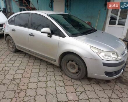 Серый Ситроен С4, объемом двигателя 1.4 л и пробегом 215 тыс. км за 3500 $, фото 4 на Automoto.ua