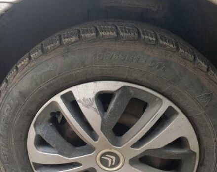 Серый Ситроен С4, объемом двигателя 1.4 л и пробегом 215 тыс. км за 3500 $, фото 1 на Automoto.ua