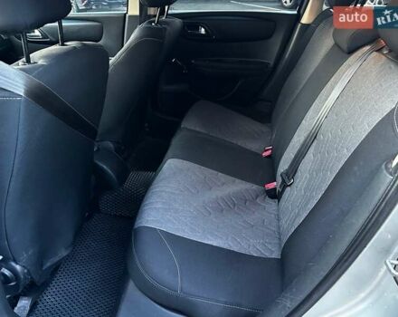 Серый Ситроен С4, объемом двигателя 1.59 л и пробегом 200 тыс. км за 3650 $, фото 11 на Automoto.ua