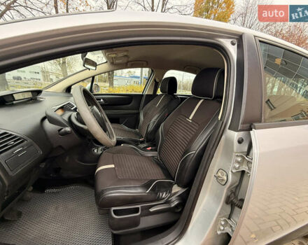 Серый Ситроен С4, объемом двигателя 1.36 л и пробегом 290 тыс. км за 3300 $, фото 29 на Automoto.ua