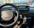 Серый Ситроен С4, объемом двигателя 1.59 л и пробегом 211 тыс. км за 4400 $, фото 13 на Automoto.ua