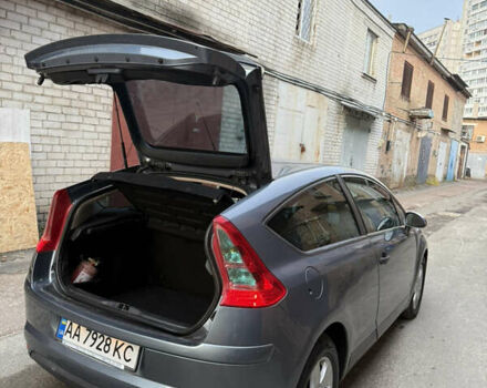 Серый Ситроен С4, объемом двигателя 1.59 л и пробегом 150 тыс. км за 3999 $, фото 2 на Automoto.ua