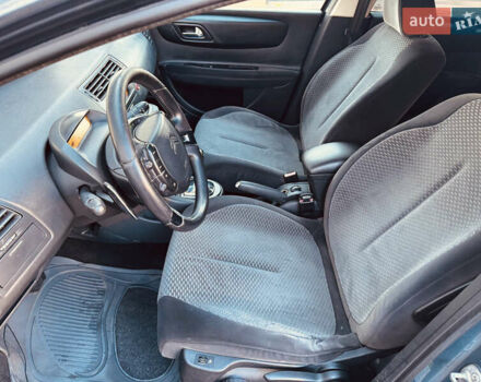 Серый Ситроен С4, объемом двигателя 1.56 л и пробегом 210 тыс. км за 4600 $, фото 15 на Automoto.ua