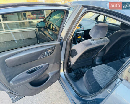 Серый Ситроен С4, объемом двигателя 1.56 л и пробегом 210 тыс. км за 4600 $, фото 29 на Automoto.ua