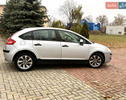 Серый Ситроен С4, объемом двигателя 1.36 л и пробегом 290 тыс. км за 3300 $, фото 10 на Automoto.ua