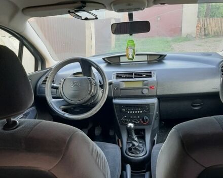 Ситроен С4 2007 в Дрогобыче на Automoto.ua Серый Ситроен С4, объемом двигателя 1 л и пробегом 316 тыс. км за 4000 $, фото 1 на Automoto.ua