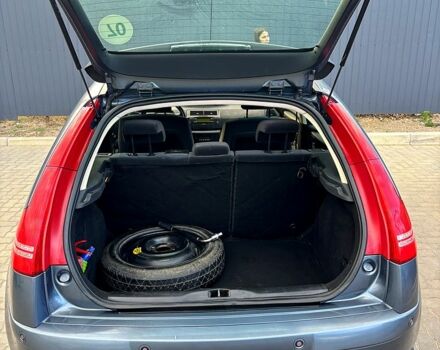 Серый Ситроен С4, объемом двигателя 1.6 л и пробегом 232 тыс. км за 5300 $, фото 5 на Automoto.ua