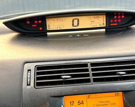 Серый Ситроен С4, объемом двигателя 1.6 л и пробегом 232 тыс. км за 5300 $, фото 7 на Automoto.ua