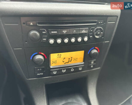 Серый Ситроен С4, объемом двигателя 1.59 л и пробегом 431 тыс. км за 2800 $, фото 33 на Automoto.ua