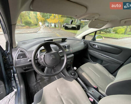 Серый Ситроен С4, объемом двигателя 1.59 л и пробегом 212 тыс. км за 3400 $, фото 13 на Automoto.ua