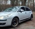 Серый Ситроен С4, объемом двигателя 1.59 л и пробегом 420 тыс. км за 3500 $, фото 1 на Automoto.ua