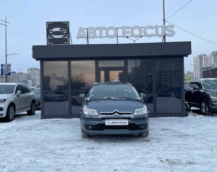 Серый Ситроен С4, объемом двигателя 1.4 л и пробегом 239 тыс. км за 4390 $, фото 2 на Automoto.ua