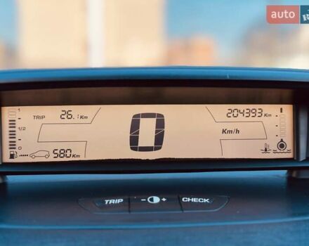 Серый Ситроен С4, объемом двигателя 1.56 л и пробегом 210 тыс. км за 4600 $, фото 24 на Automoto.ua