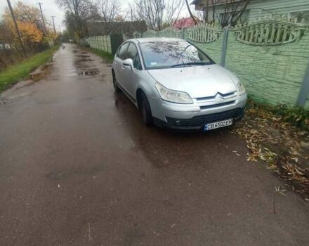 Серый Ситроен С4, объемом двигателя 1.6 л и пробегом 320 тыс. км за 4000 $, фото 3 на Automoto.ua