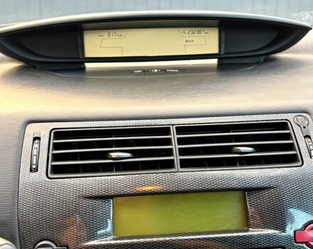 Серый Ситроен С4, объемом двигателя 1.6 л и пробегом 232 тыс. км за 5300 $, фото 6 на Automoto.ua