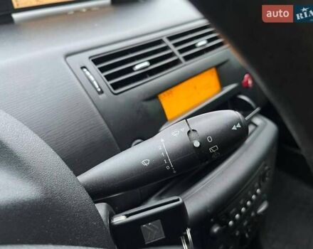 Серый Ситроен С4, объемом двигателя 1.36 л и пробегом 239 тыс. км за 4390 $, фото 19 на Automoto.ua