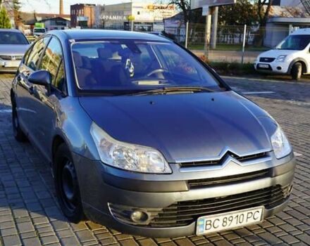 Серый Ситроен С4, объемом двигателя 1.4 л и пробегом 300 тыс. км за 4499 $, фото 1 на Automoto.ua
