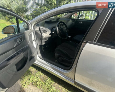 Серый Ситроен С4, объемом двигателя 1.6 л и пробегом 222 тыс. км за 5200 $, фото 12 на Automoto.ua