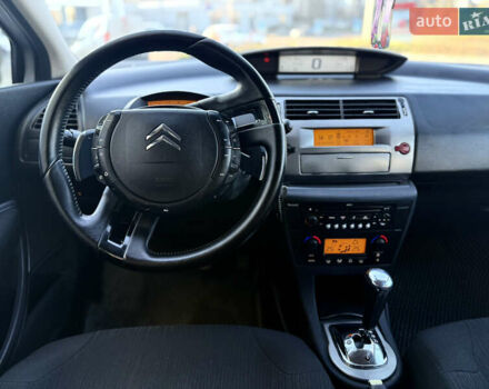 Серый Ситроен С4, объемом двигателя 1.56 л и пробегом 215 тыс. км за 4500 $, фото 21 на Automoto.ua