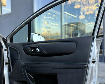 Серый Ситроен С4, объемом двигателя 1.56 л и пробегом 215 тыс. км за 4500 $, фото 28 на Automoto.ua