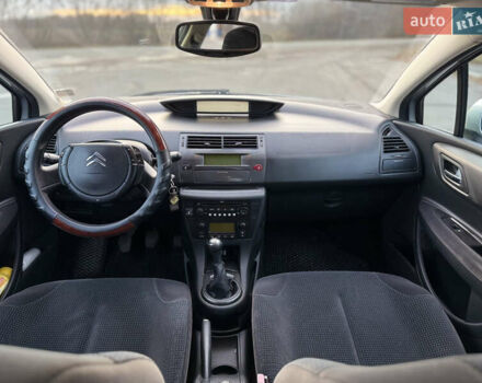 Серый Ситроен С4, объемом двигателя 1.6 л и пробегом 230 тыс. км за 4200 $, фото 7 на Automoto.ua