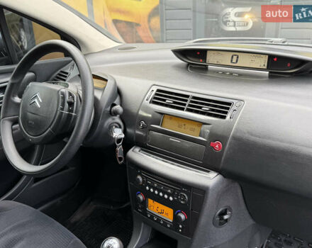 Сітроен С4 2008 у Стрые на Automoto.ua Сірий Сітроен С4, об'ємом двигуна 1.6 л та пробігом 242 тис. км за 4600 $, фото 33 на Automoto.ua