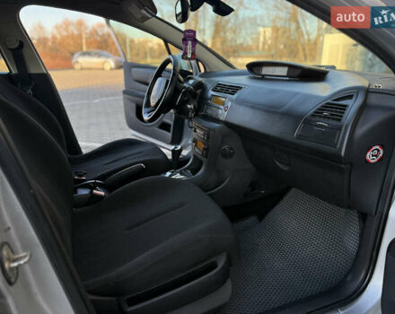 Серый Ситроен С4, объемом двигателя 1.56 л и пробегом 215 тыс. км за 4500 $, фото 27 на Automoto.ua