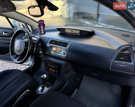 Серый Ситроен С4, объемом двигателя 1.56 л и пробегом 215 тыс. км за 4500 $, фото 26 на Automoto.ua