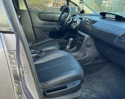 Серый Ситроен С4, объемом двигателя 1.6 л и пробегом 337 тыс. км за 3300 $, фото 11 на Automoto.ua