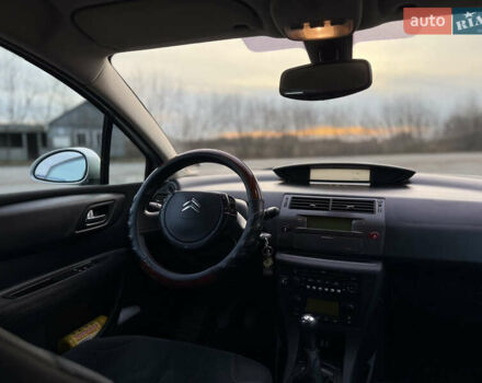 Серый Ситроен С4, объемом двигателя 1.6 л и пробегом 230 тыс. км за 4200 $, фото 9 на Automoto.ua