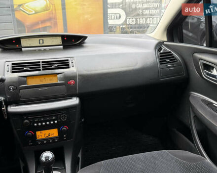 Сітроен С4 2008 у Стрые на Automoto.ua Сірий Сітроен С4, об'ємом двигуна 1.6 л та пробігом 242 тис. км за 4600 $, фото 38 на Automoto.ua