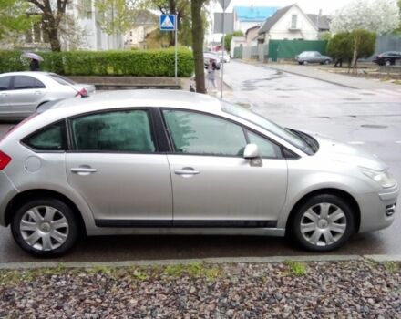 Серый Ситроен С4, объемом двигателя 1.6 л и пробегом 350 тыс. км за 4500 $, фото 3 на Automoto.ua