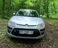 Серый Ситроен С4, объемом двигателя 1.6 л и пробегом 169 тыс. км за 4100 $, фото 2 на Automoto.ua