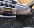 Серый Ситроен С4, объемом двигателя 1.6 л и пробегом 247 тыс. км за 4150 $, фото 19 на Automoto.ua