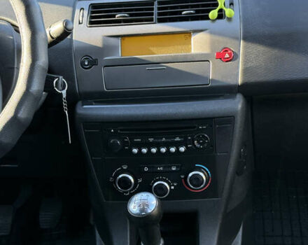 Сірий Сітроен С4, об'ємом двигуна 1.6 л та пробігом 272 тис. км за 5500 $, фото 27 на Automoto.ua