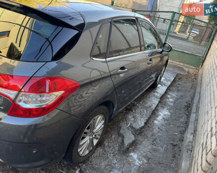 Серый Ситроен С4, объемом двигателя 1.56 л и пробегом 250 тыс. км за 6800 $, фото 5 на Automoto.ua