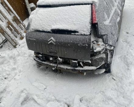 Серый Ситроен С4, объемом двигателя 1.6 л и пробегом 330 тыс. км за 2370 $, фото 4 на Automoto.ua