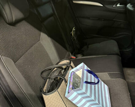 Серый Ситроен С4, объемом двигателя 1.56 л и пробегом 250 тыс. км за 8000 $, фото 11 на Automoto.ua