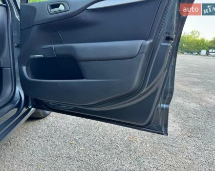 Серый Ситроен С4, объемом двигателя 1.56 л и пробегом 280 тыс. км за 7300 $, фото 42 на Automoto.ua