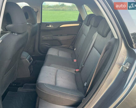 Серый Ситроен С4, объемом двигателя 1.6 л и пробегом 183 тыс. км за 5550 $, фото 26 на Automoto.ua