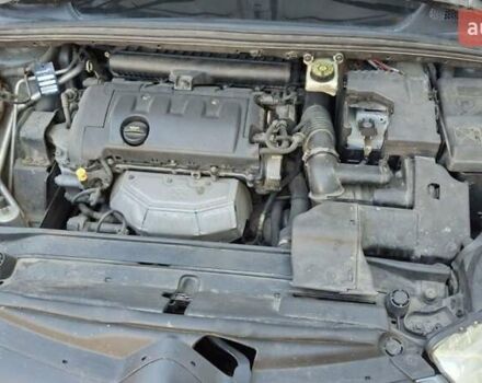 Серый Ситроен С4, объемом двигателя 1.59 л и пробегом 146 тыс. км за 7300 $, фото 4 на Automoto.ua