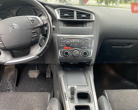Серый Ситроен С4, объемом двигателя 1.6 л и пробегом 230 тыс. км за 6700 $, фото 14 на Automoto.ua