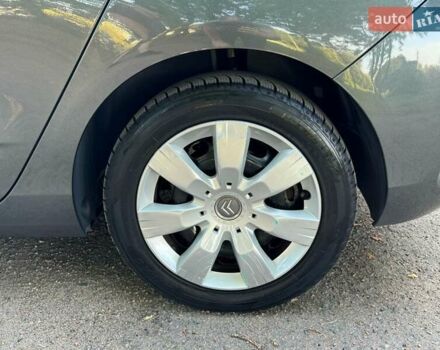 Серый Ситроен С4, объемом двигателя 1.56 л и пробегом 280 тыс. км за 7300 $, фото 18 на Automoto.ua